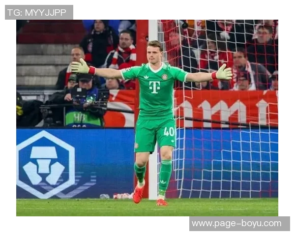 乌尔比希禁区外停球手臂碰球主裁判判罚合理反弹球不算犯规 乌尔比希禁区外停球手臂碰球主裁判判罚合理反弹球不算犯规